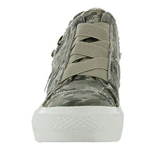 Load image into Gallery viewer, Blowfish Malibu Women's Mamba Sneaker