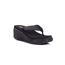 Load image into Gallery viewer, Volatile Women&#39;s Bahama Wedge Sandal,Black,6 B US | 616809818045
