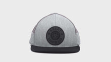 Load and play video in Gallery viewer, ARIAT Men&#39;s Adjustable Snapback Flex Fit 110 Round Logo Grey Hat) | 701340676664
